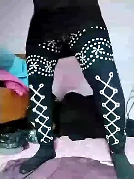 Snapshot of loveyou246 chatting on January 10, 9:13 am loveyou246 online show from January 10, 9:13 am