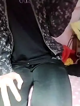 Snapshot of loveyou246 chatting on February 5, 10:19 am loveyou246 online show from February 5, 10:19 am