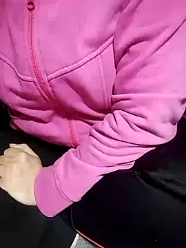 Snapshot of loveyou246 chatting on February 19, 4:00 pm loveyou246 online show from February 19, 4:00 pm