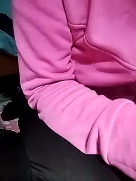 Snapshot of loveyou246 chatting on February 20, 3:12 am loveyou246 online show from February 20, 3:12 am