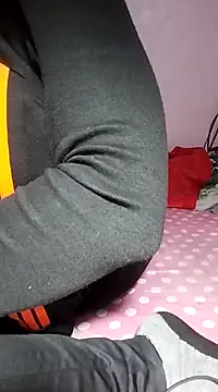 Snapshot of loveyou246 chatting on February 20, 10:05 am loveyou246 online show from February 20, 10:05 am