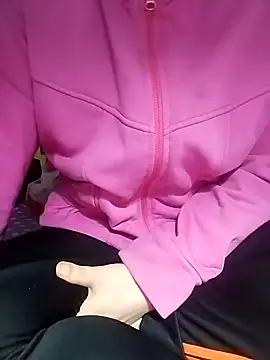 Snapshot of loveyou246 chatting on February 22, 1:22 am loveyou246 online show from February 22, 1:22 am