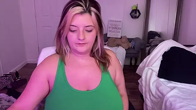 magicsparkles online show from February 20, 9:42 pm