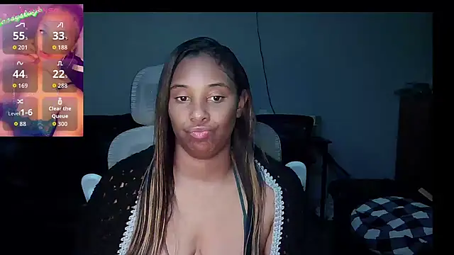 Snapshot of sassyslayz chatting on November 11, 3:17 am sassyslayz online show from November 11, 3:17 am