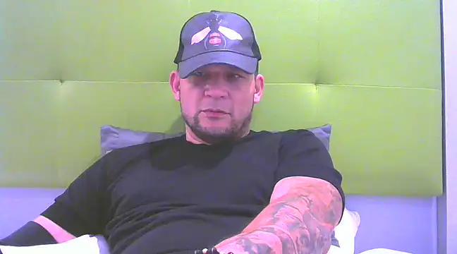 Snapshot of altenori112 chatting on February 15, 4:14 am altenori112 online show from February 15, 4:14 am