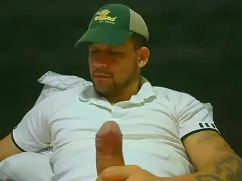 Snapshot of altenori112 chatting on October 6, 2:03 pm altenori112 online show from October 6, 2:03 pm