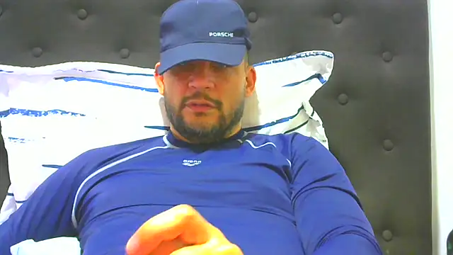 Snapshot of altenori112 chatting on November 21, 2:32 am altenori112 online show from November 21, 2:32 am