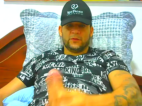 altenori112 online show from April 10, 11:37 am