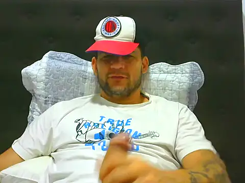 altenori112 online show from May 25, 12:44 pm