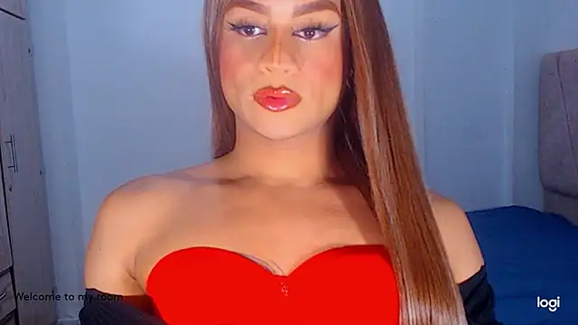 Snapshot of Valenntyna chatting on May 6, 6:57 pm Valenntyna online show from May 6, 6:57 pm