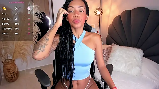 ashley 23  online show from December 15, 11:53 pm