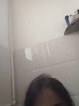 Snapshot of Manjushri35 chatting on December 23, 4:33 am Manjushri35 online show from December 23, 4:33 am