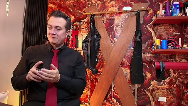 Snapshot of boy_n_girl chatting on October 24, 10:00 am boy n girl online show from October 24, 10:00 am