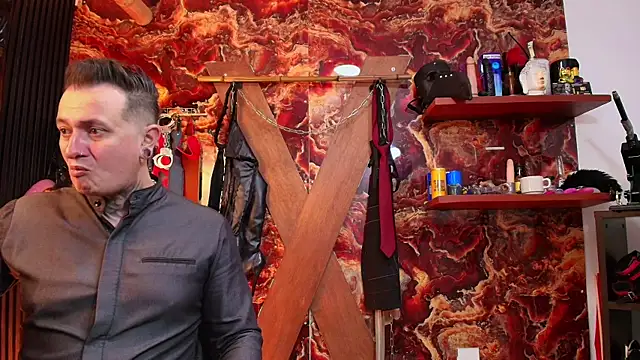 Snapshot of boy_n_girl chatting on November 16, 1:39 pm boy n girl online show from November 16, 1:39 pm