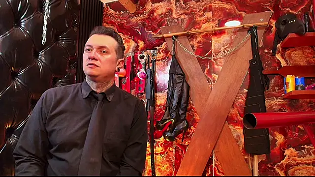 Snapshot of boy_n_girl chatting on December 3, 7:23 pm boy n girl online show from December 3, 7:23 pm