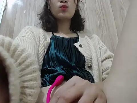 Snapshot of Sakura_Moe chatting on January 1, 11:27 am Sakura Moe online show from January 1, 11:27 am