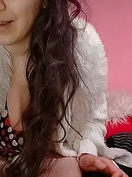 Snapshot of Amaya07 chatting on December 27, 2:14 am Amaya07 online show from December 27, 2:14 am