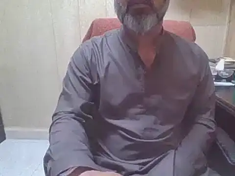 hairymaster95 online show from March 31, 4:13 am