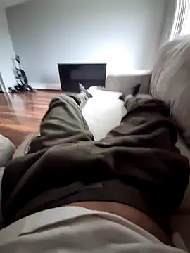 YourPersonall online show from April 4, 5:10 pm