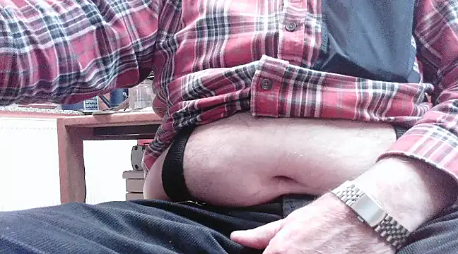 Snapshot of HaraldGermany chatting on December 30, 5:23 pm HaraldGermany online show from December 30, 5:23 pm