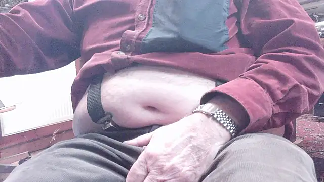 Snapshot of HaraldGermany chatting on December 1, 6:13 pm HaraldGermany online show from December 1, 6:13 pm