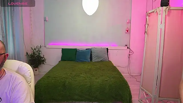 AlisaAleksandr online show from April 15, 3:30 pm