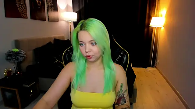 EnergyBunny 1 online show from February 15, 7:32 pm