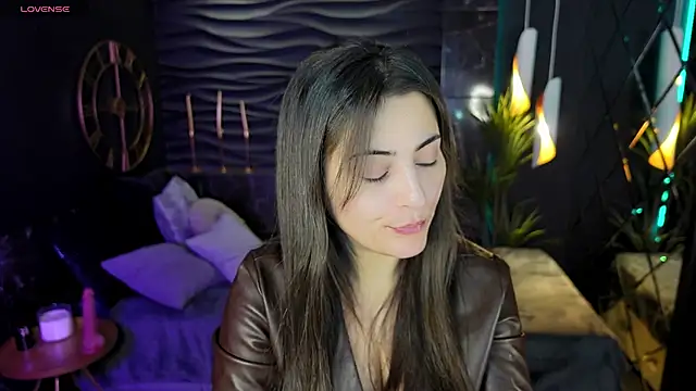 Snapshot of KylieMellow chatting on January 17, 11:59 am KylieMellow online show from January 17, 11:59 am