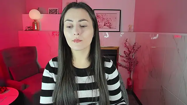 Snapshot of KylieMellow chatting on September 30, 1:27 pm KylieMellow online show from September 30, 1:27 pm