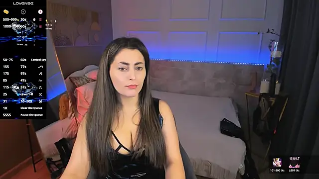 KylieMellow online show from May 21, 5:36 am