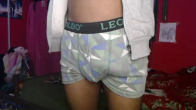 Snapshot of longdickservice chatting on February 7, 10:08 am longdickservice online show from February 7, 10:08 am