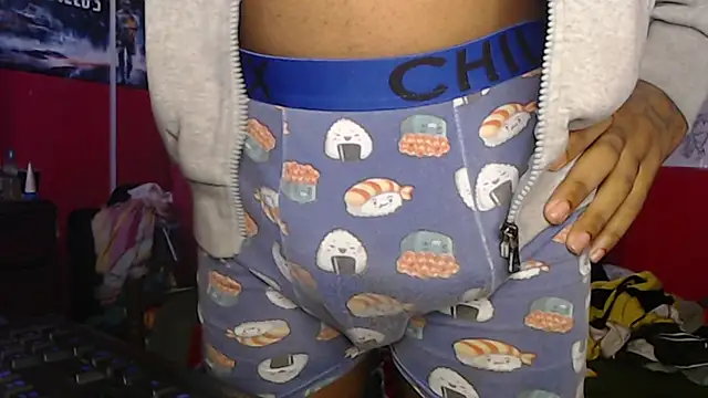 Snapshot of longdickservice chatting on February 8, 10:39 am longdickservice online show from February 8, 10:39 am