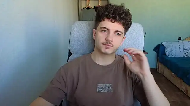 Remy Miles online show from February 10, 7:01 am