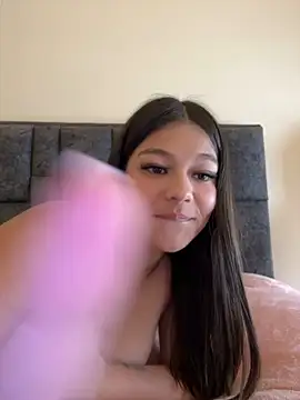 Alyshanon18 online show from December 20, 3:30 pm