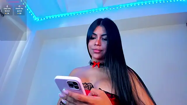 Snapshot of divinesalome chatting on March 20, 8:29 pm divinesalome online show from March 20, 8:29 pm