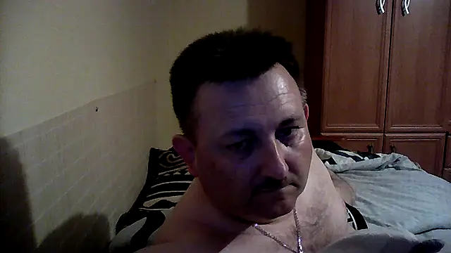 Snapshot of Novy73 chatting on September 20, 10:44 pm Novy73 online show from September 20, 10:44 pm