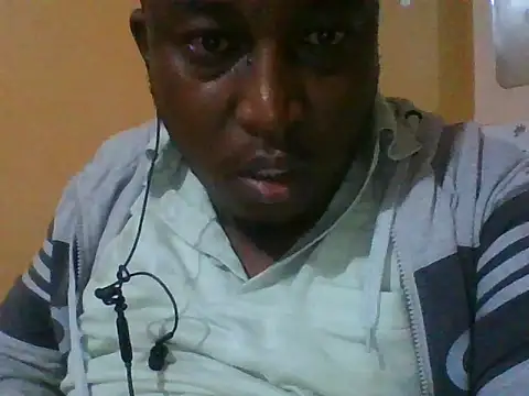 Snapshot of honeyswit chatting on October 9, 10:08 pm honeyswit online show from October 9, 10:08 pm