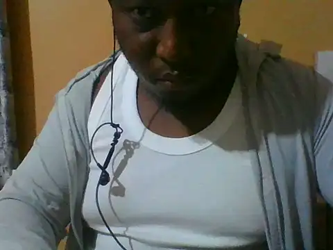 Snapshot of honeyswit chatting on October 18, 9:37 pm honeyswit online show from October 18, 9:37 pm