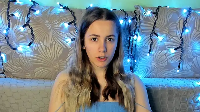 MaggieCake online show from January 14, 2:50 am