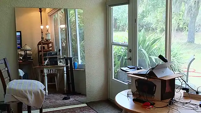 eliberator1777 online show from April 20, 7:37 pm