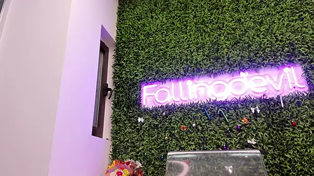 realhotfallingdevil online show from March 23, 5:11 am