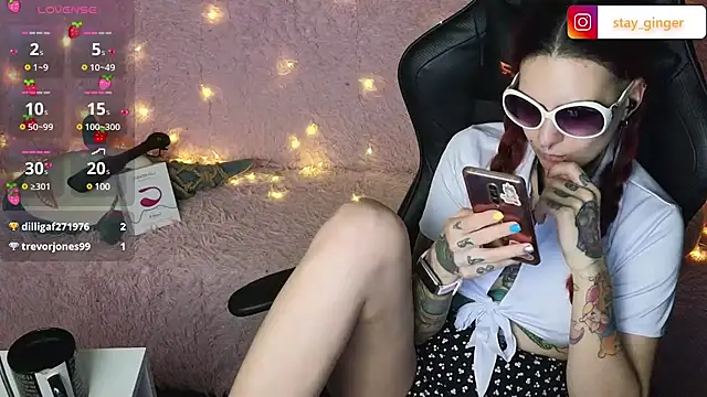 Snapshot of Ginger_Stay chatting on March 6, 12:00 am Ginger Stay online show from March 6, 12:00 am