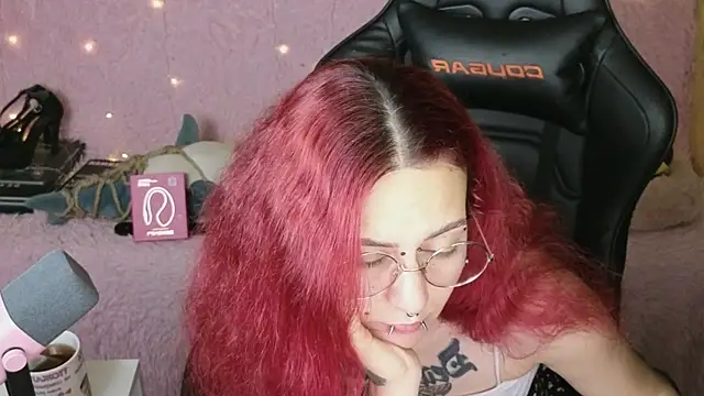 Snapshot of Ginger_Stay chatting on September 15, 11:16 pm Ginger Stay online show from September 15, 11:16 pm