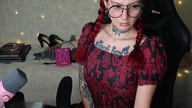 Snapshot of Ginger_Stay chatting on September 24, 11:08 pm Ginger Stay online show from September 24, 11:08 pm