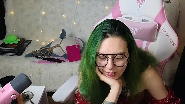 Ginger Stay online show from January 14, 10:10 am