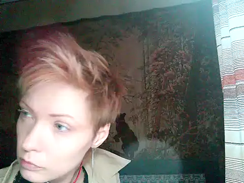WildMissNiks online show from January 27, 8:18 am