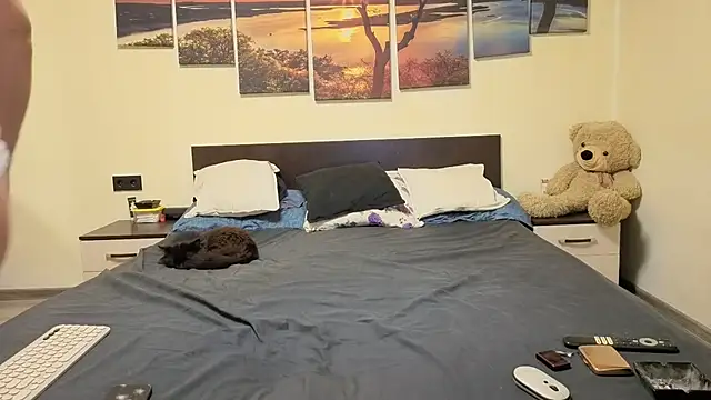 adelline online show from March 19, 9:41 pm