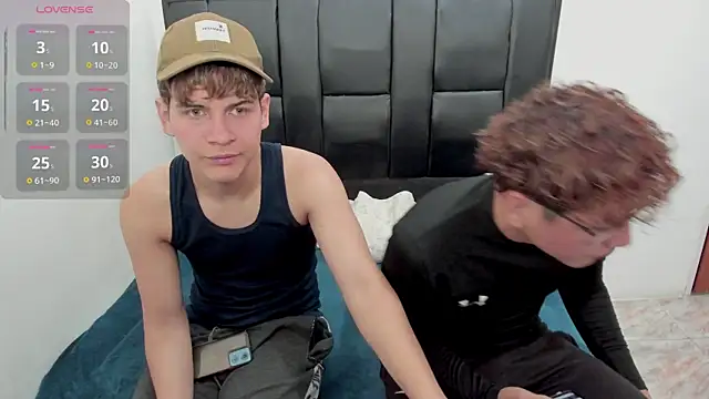 Snapshot of javieryalejandro chatting on October 27, 2:54 pm javieryalejandro online show from October 27, 2:54 pm