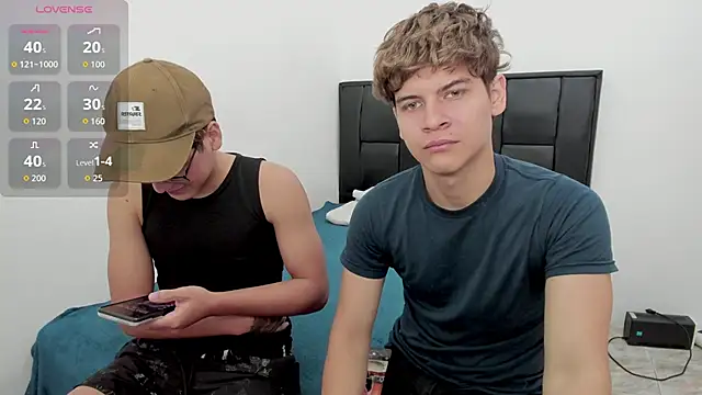 Snapshot of javieryalejandro chatting on November 9, 2:37 pm javieryalejandro online show from November 9, 2:37 pm