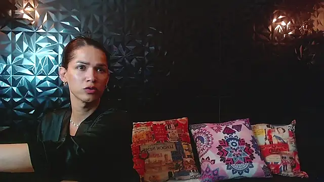 PINK  LOLA1 online show from October 28, 11:07 pm